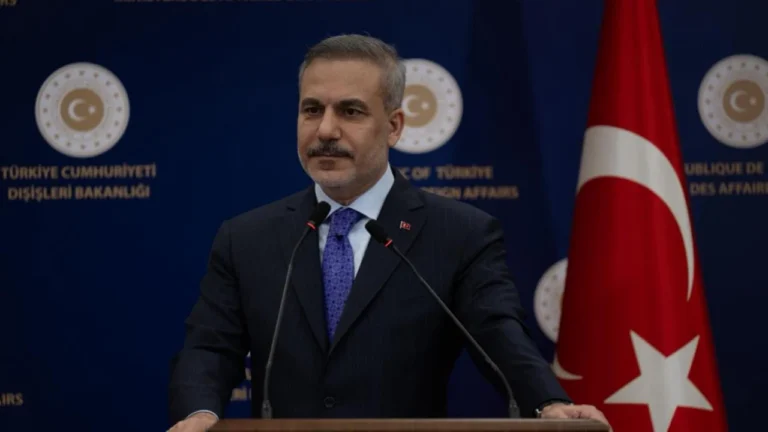 Dışişleri Bakanı Hakan Fidan Katar Başbakanı ile Görüştü