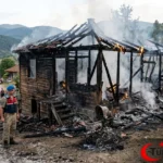 Karabük’te Ev Yangını: 2 Yaşındaki Berkant Kurt Hayatını Kaybetti