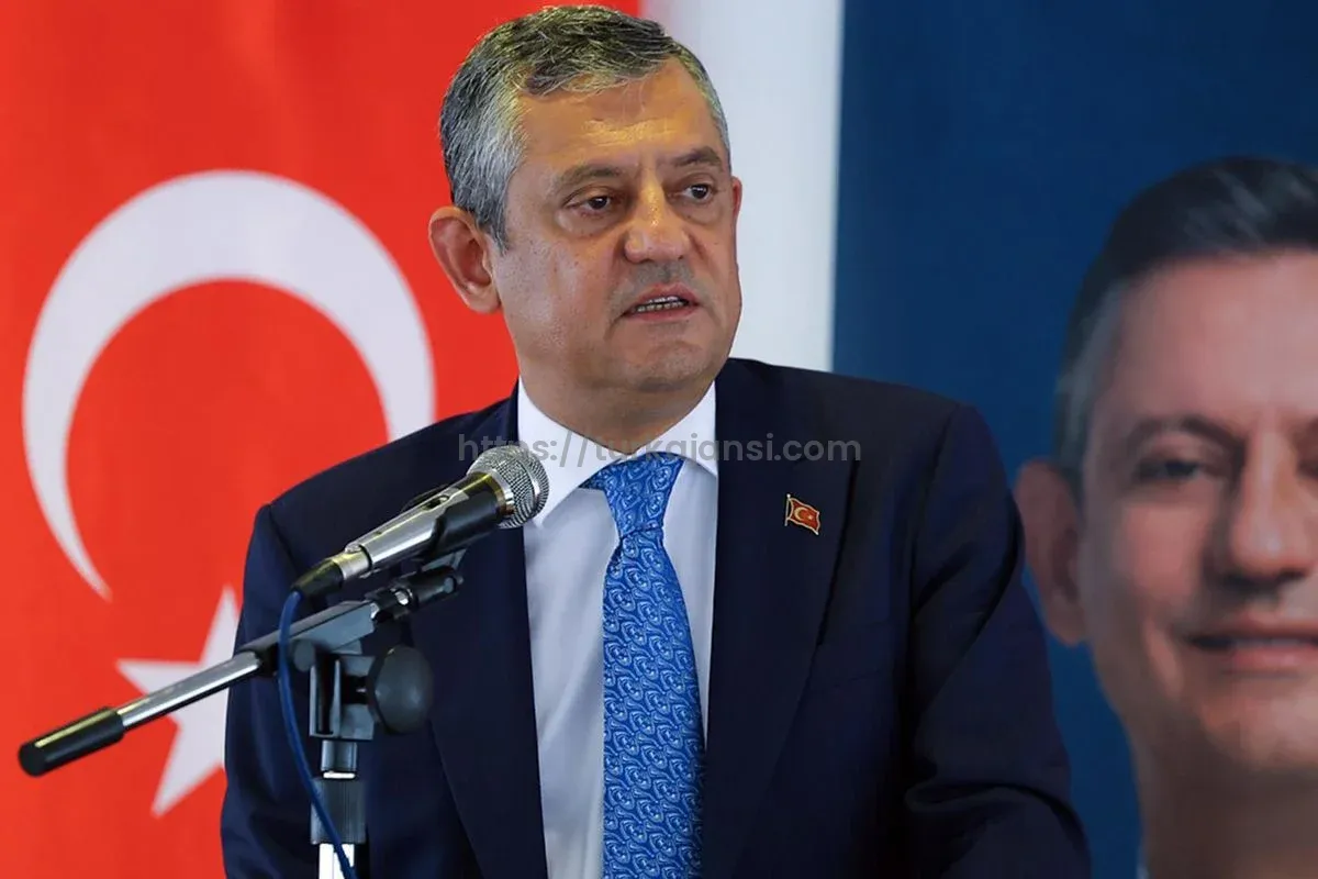 Yeni Parti Bağış Kampanyası: 5 Günde 240 Milyon TL'lik Çarpıcı Destek 1 Yeni Parti Bağış Kampanyası: 5 Günde 240 Milyon TL’lik Çarpıcı Destek